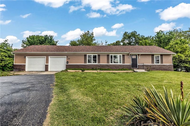 100 99th St, Kansas City, MO 64114