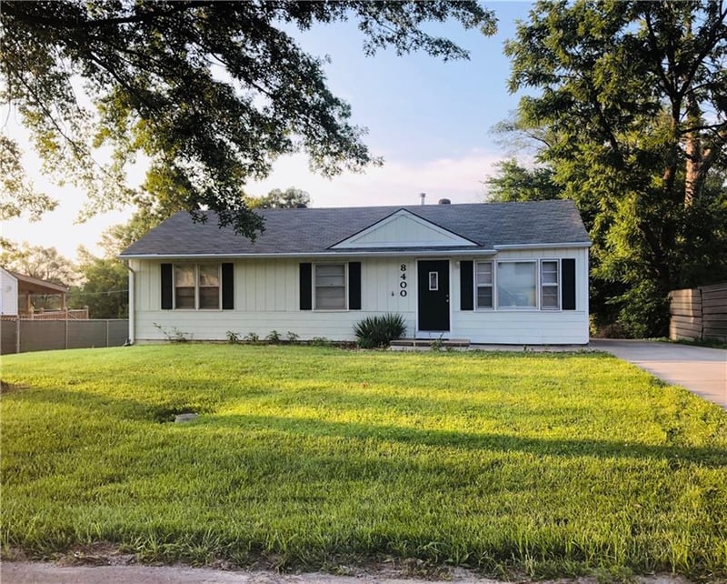 8400 47th Ter, Kansas City, MO 64129