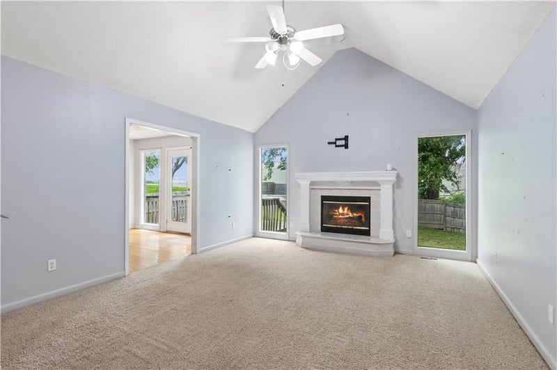 7000 72nd St, Kansas City, MO 64119