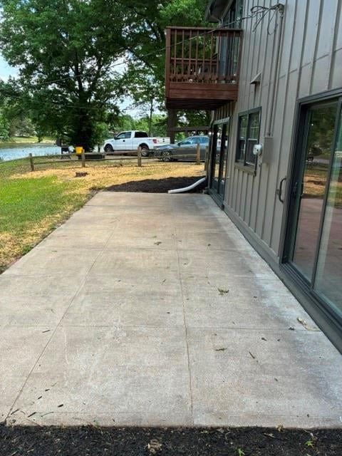 6807 Lakeshore Dr, Raytown, MO 64133
