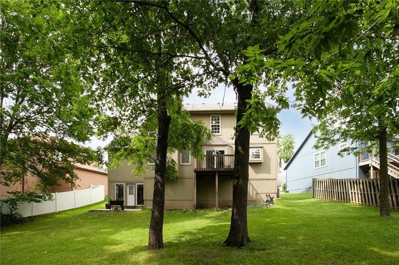 16900 41st Ter, Independence, MO 64055