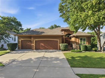 11708 Delavan Ave, Kansas City, KS 66109