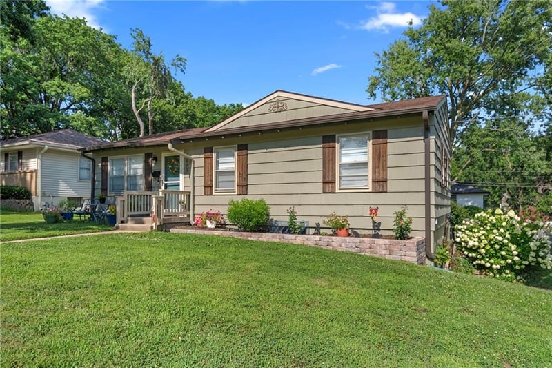 5001 Michigan Ave, Kansas City, MO 64118