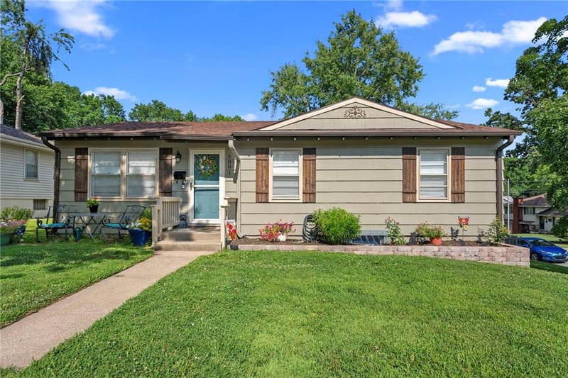 5001 Michigan Ave, Kansas City, MO 64118