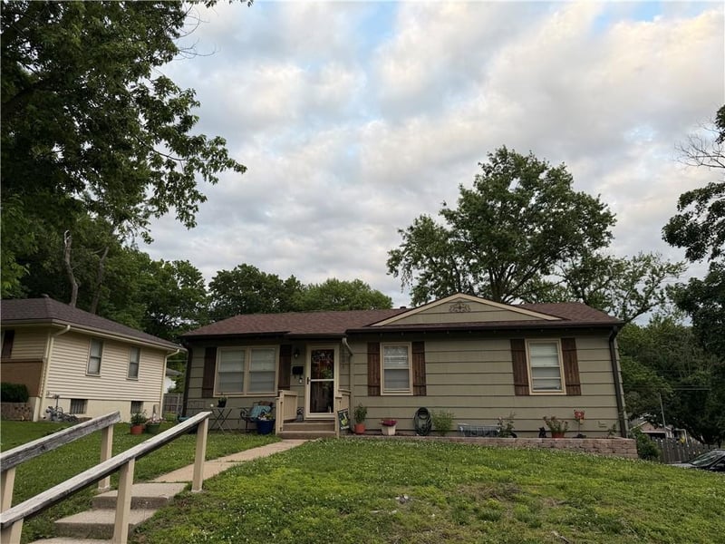 5001 Michigan Ave, Kansas City, MO 64118