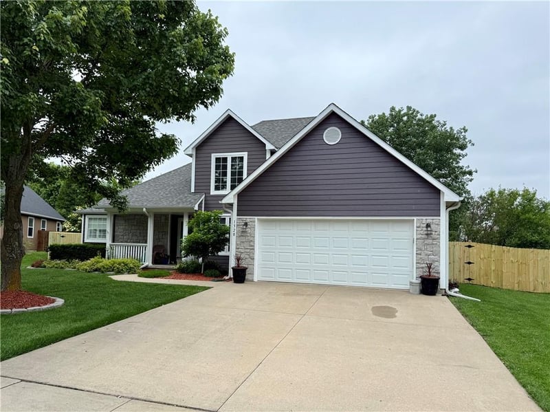 1328 Redbud St, Ottawa, KS 66067