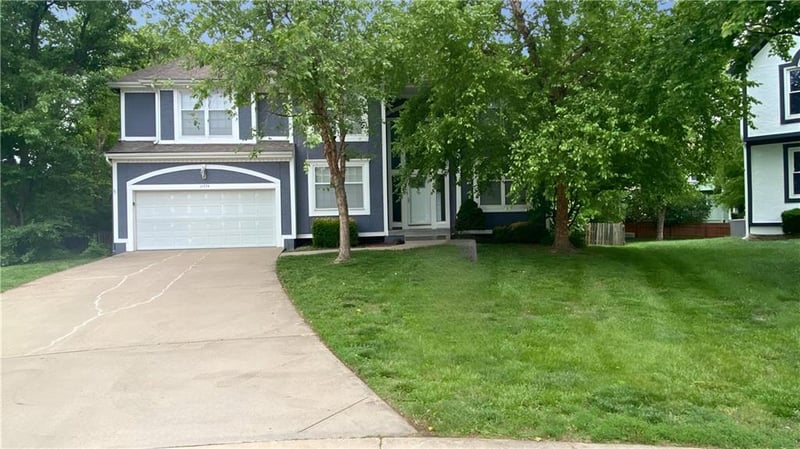 11734 Cody St, Overland Park, KS 66210