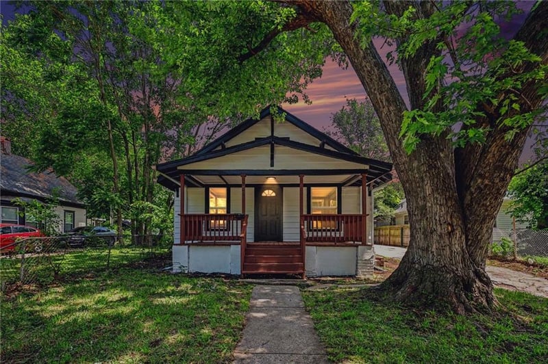 823 Huttig Ave, Independence, MO 64053
