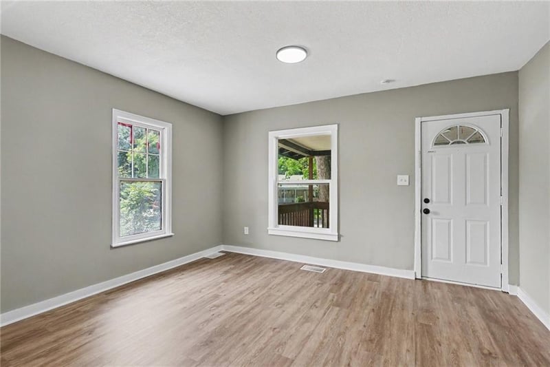823 Huttig Ave, Independence, MO 64053
