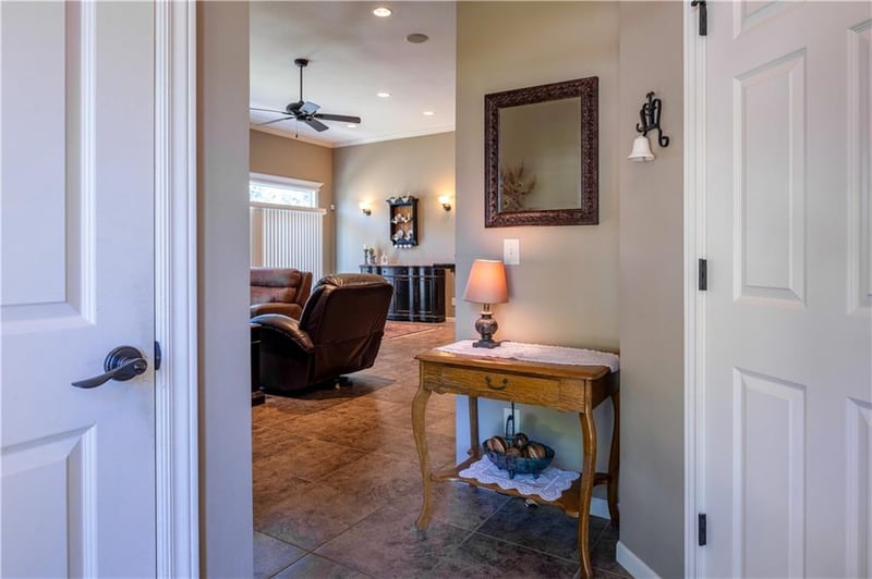 716 Coving Ct, Lawrence, KS 66049