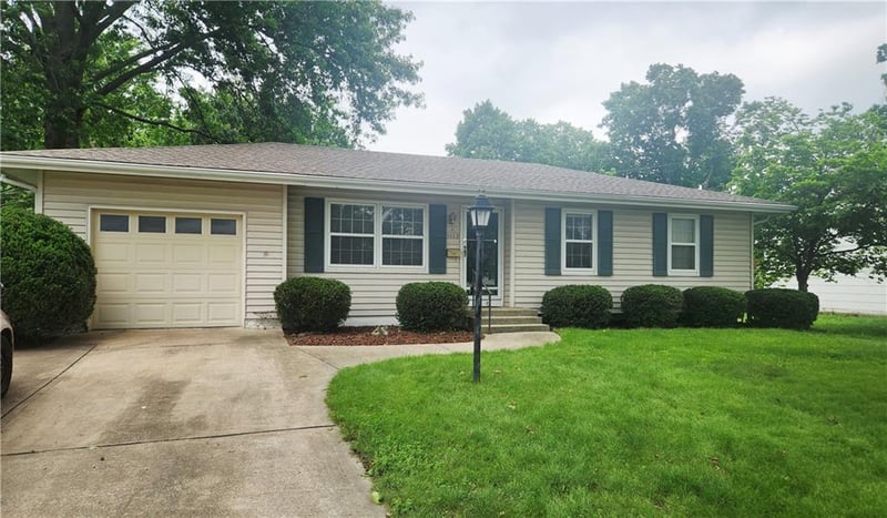 3112 66th Ter, Kansas City, MO 64119