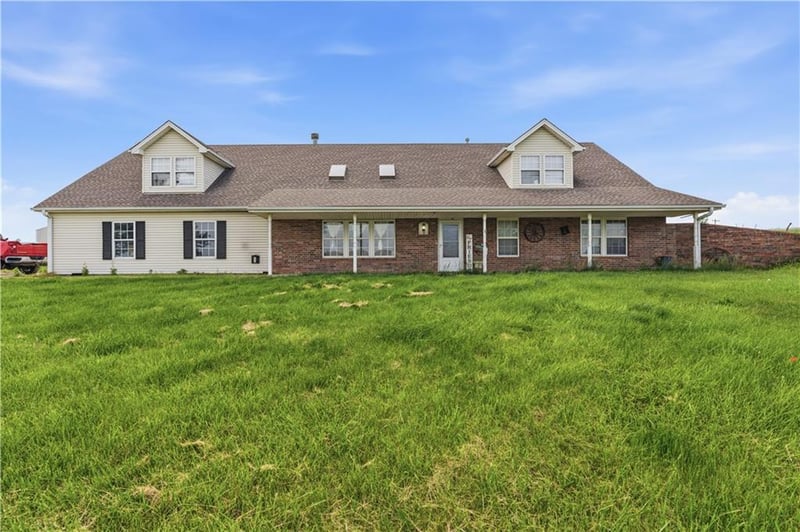 11449 Starr School Rd, Odessa, MO 64076