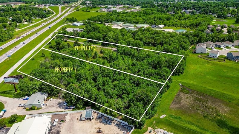 Main St, Peculiar, MO 64078