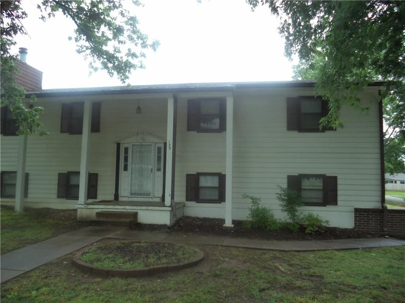139 Taylor St, Independence, KS 67301