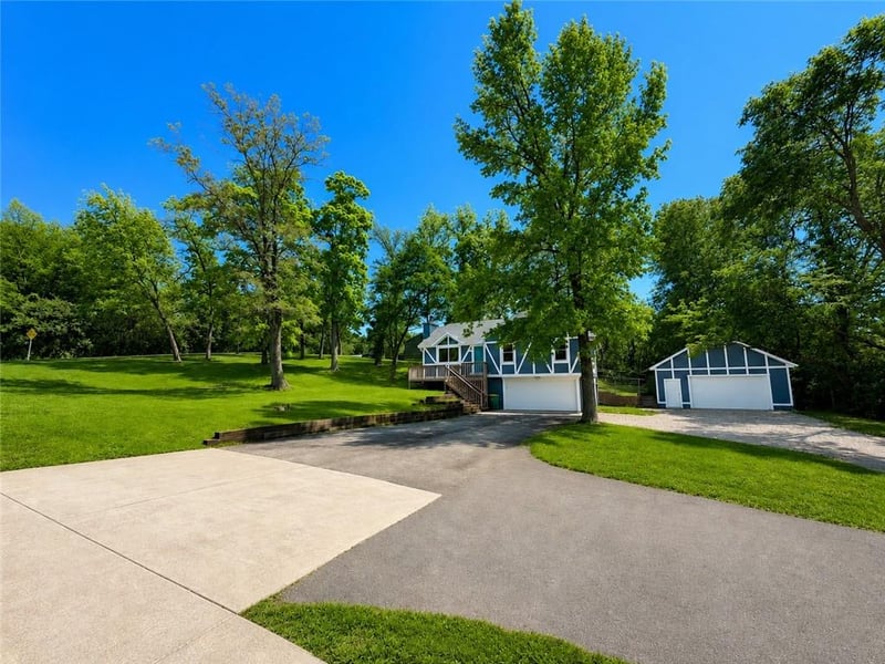 4211 Leavenworth Rd, Kansas City, KS 66104