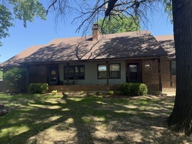 2200 Twin Oaks Dr, Harrisonville, MO 64701