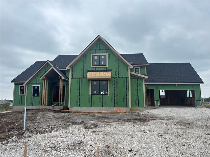 9502 176th Ter, Overland Park, KS 66221