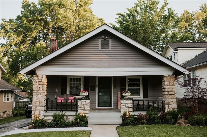 415 61st St, Kansas City, MO 64110