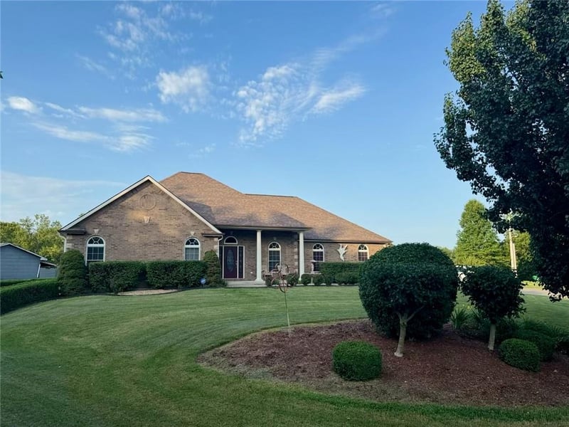317 Kentucky St, Adrian, MO 64720