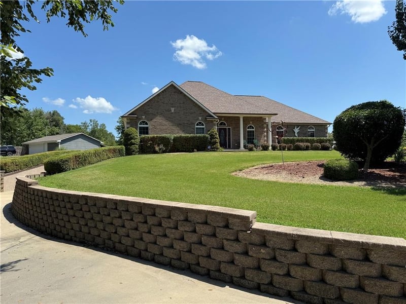 317 Kentucky St, Adrian, MO 64720