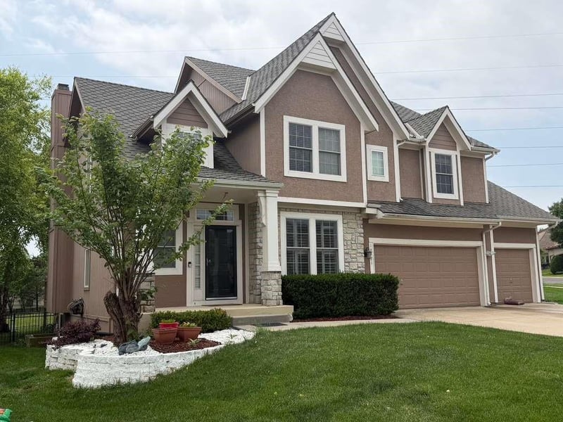 14421 Bluejacket St, Overland Park, KS 66221