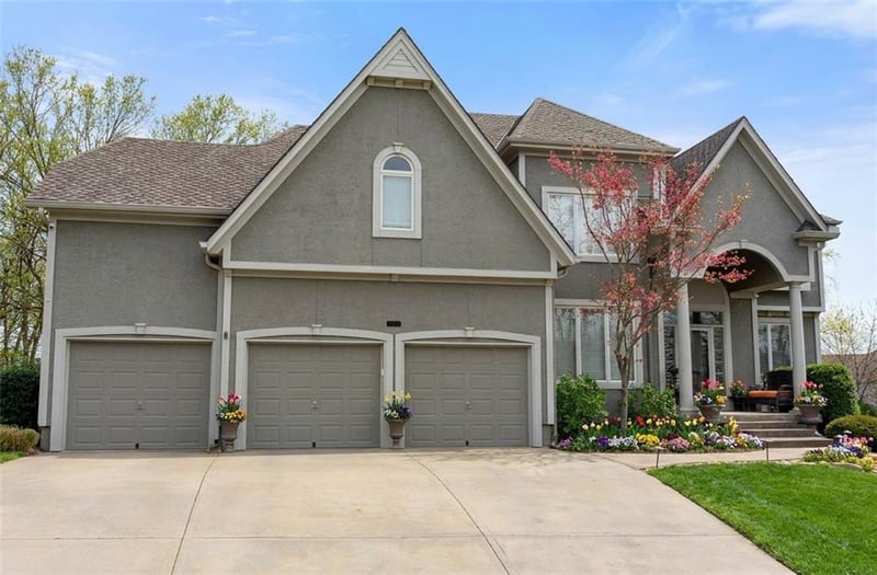 20733 92nd St, Lenexa, KS 66220