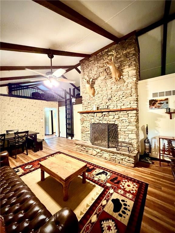 409 Lakeside Dr, Lacygne, KS 66040