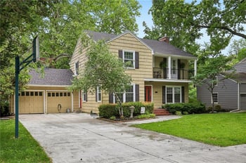 1210 Romany Rd, Kansas City, MO 64113