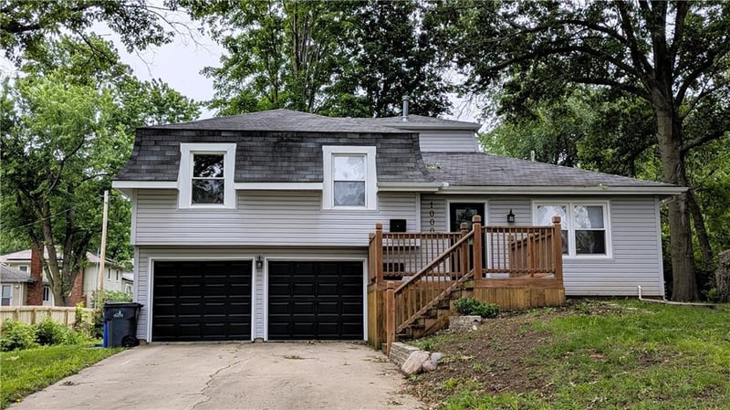 1000 Woodland St, Olathe, KS 66061