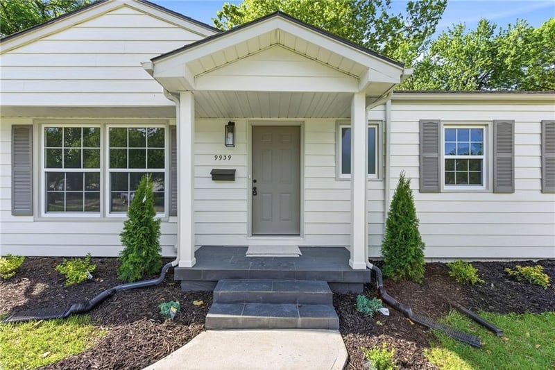 9939 Campbell St, Kansas City, MO 64131