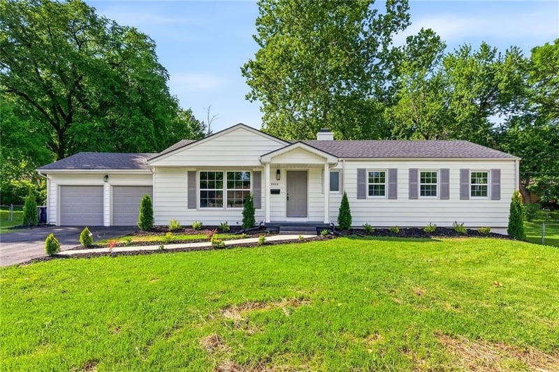 9939 Campbell St, Kansas City, MO 64131