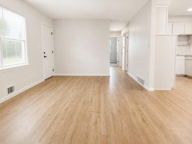 6907 72nd Ter, Kansas City, MO 64152