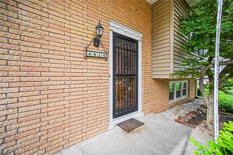 4414 Douglas St, St Joseph, MO 64506