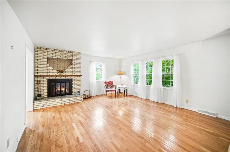 4414 Douglas St, St Joseph, MO 64506