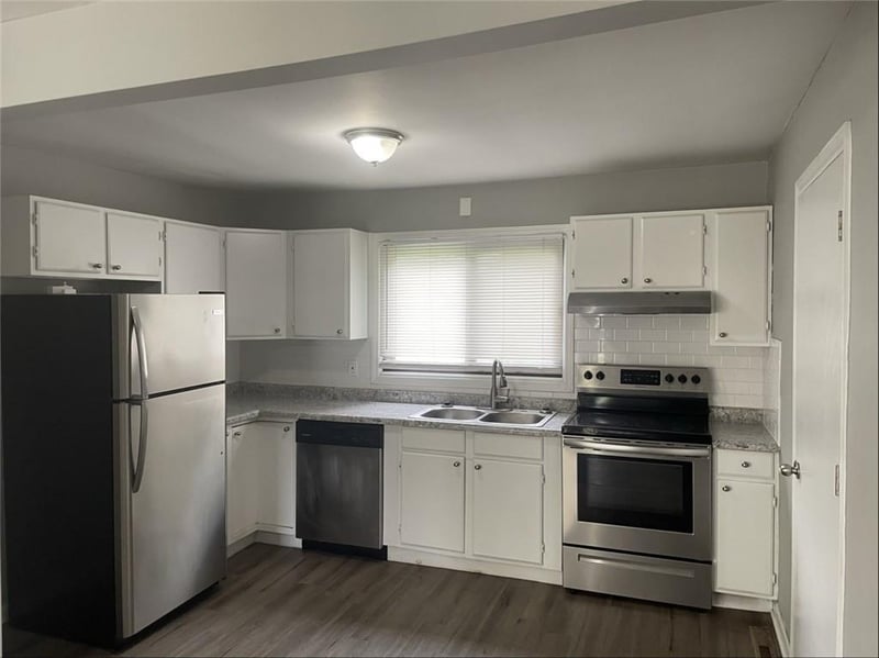 6106 147th Ter, Grandview, MO 64030
