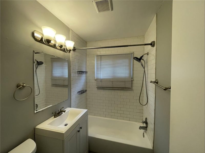 6106 147th Ter, Grandview, MO 64030