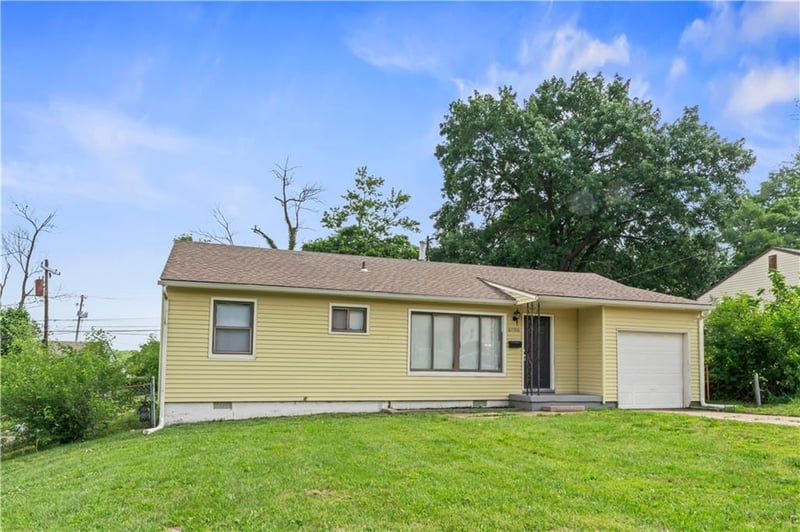 6106 E 147th Ter, Grandview, MO 64030