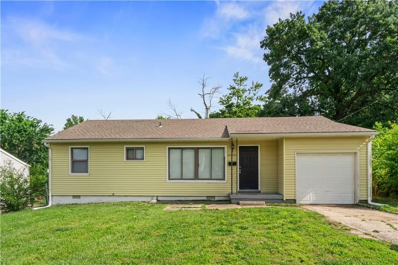 6106 E 147th Ter, Grandview, MO 64030