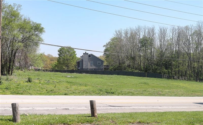 15150 Us 40 Hw, Kansas City, MO 64136
