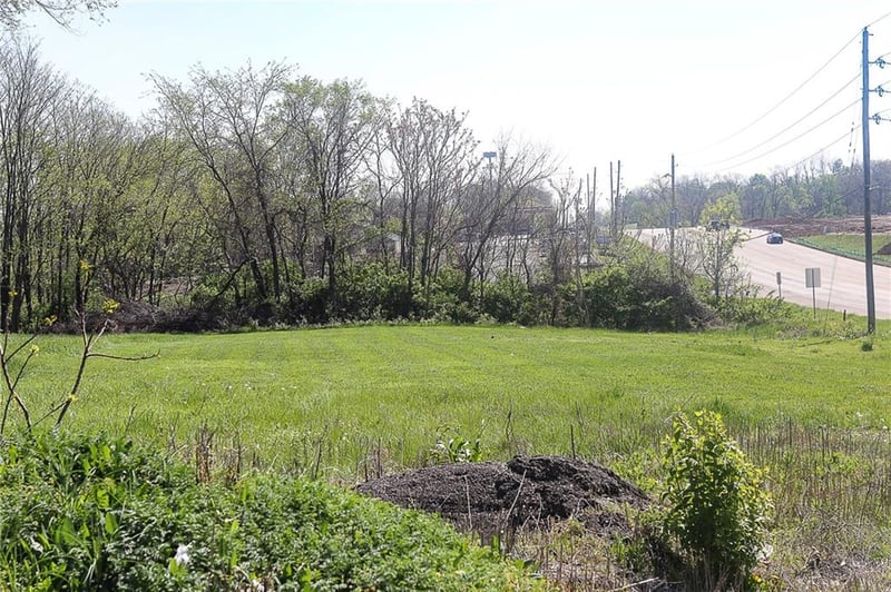 15150 Us 40 Hw, Kansas City, MO 64136