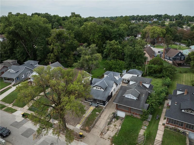 5142 Brookwood Ave, Kansas City, MO 64110