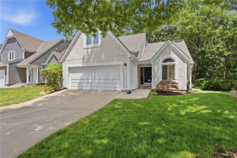 6204 W 126th St, Overland Park, KS 66209
