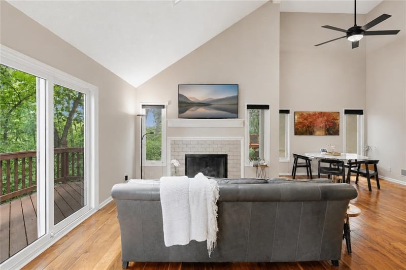 6204 W 126th St, Overland Park, KS 66209