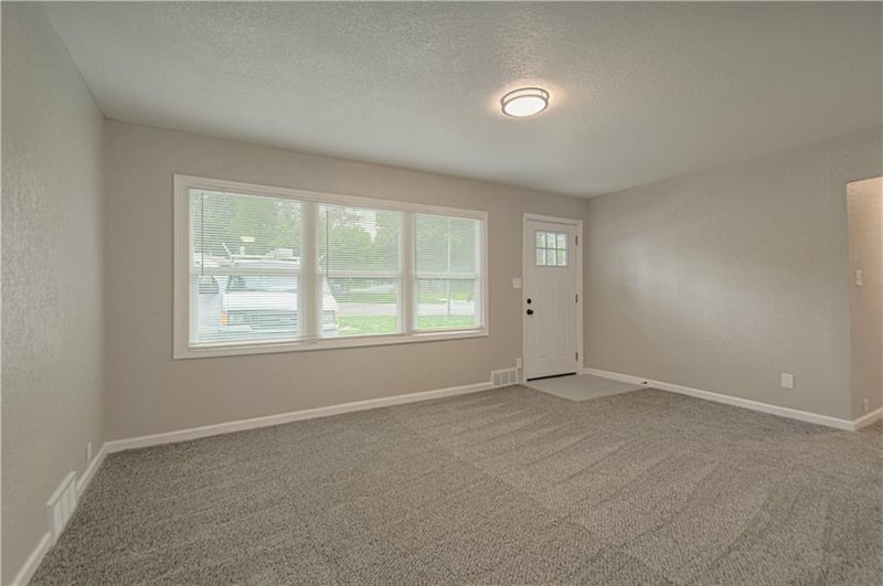7003 112th St, Kansas City, MO 64134