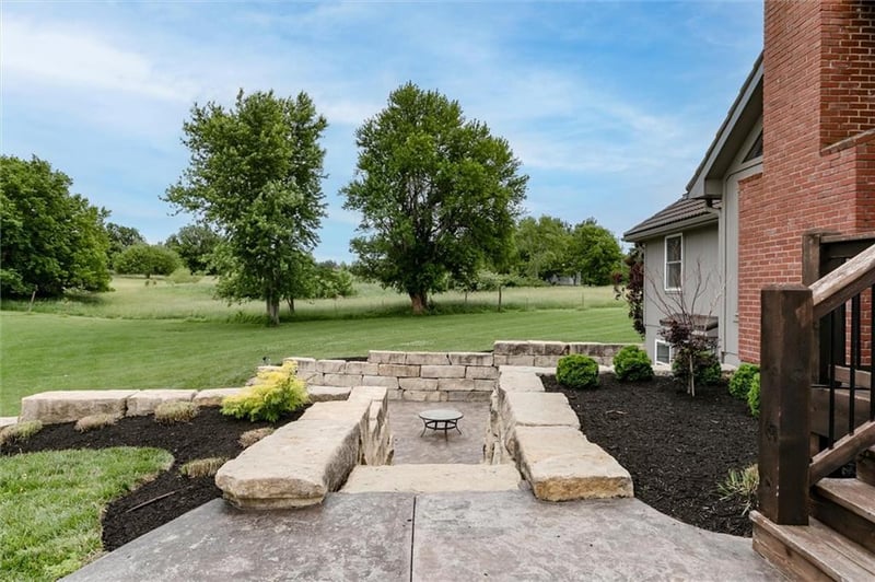 21385 Nall Ave, Bucyrus, KS 66013