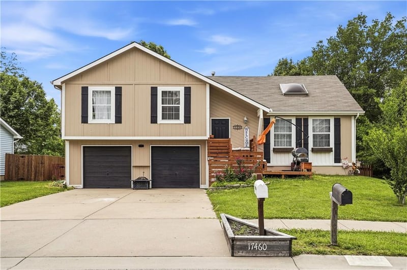 17460 Agnes St, Gardner, KS 66030