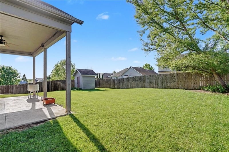 6205 Crystal Ln, Lawrence, KS 66049