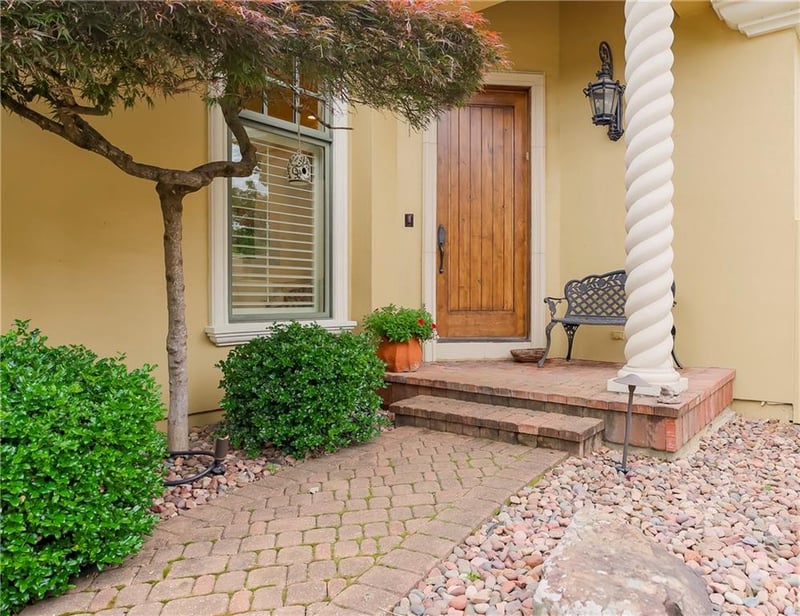 3411 W 138th St, Leawood, KS 66224
