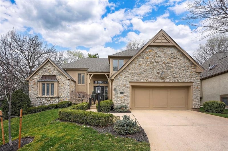 4516 125th St, Leawood, KS 66209