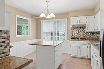 10930 Lydia Ave, Kansas City, MO 64131